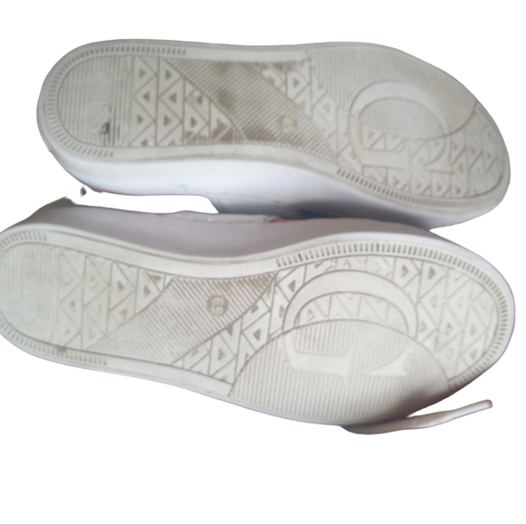 GUESS customized rainbow shows - Picture 8 of 8